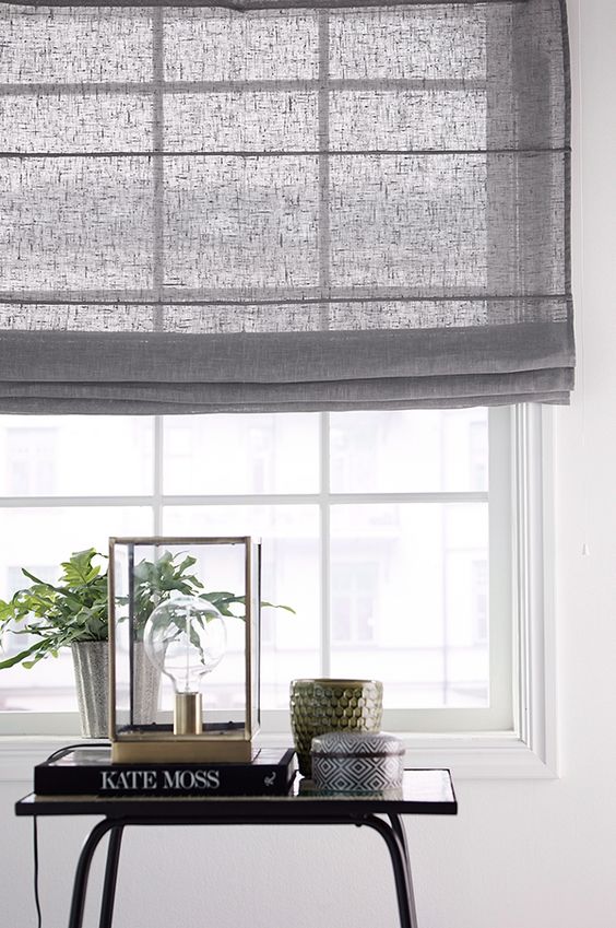 Оригінальне оформлення вікон римськими шторами, сучасний дизайн інтер'єру з акцентом на вікна Оригінальне оформлення вікон римськими шторами, сучасний дизайн інтер'єру з акцентом на вікна