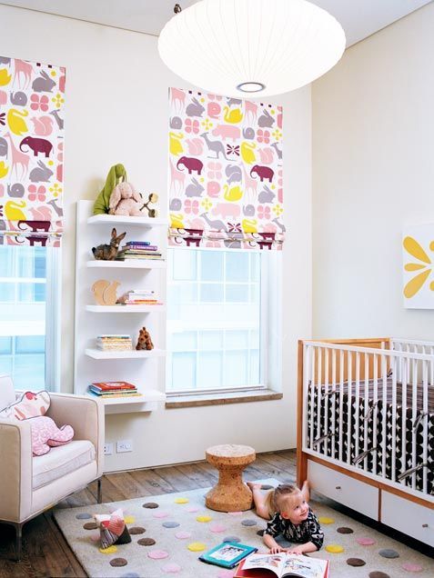 Яскраві римські штори Яскраві римські штори в інтер'єрі: додайте кольору та життєрадісності вашому дому.