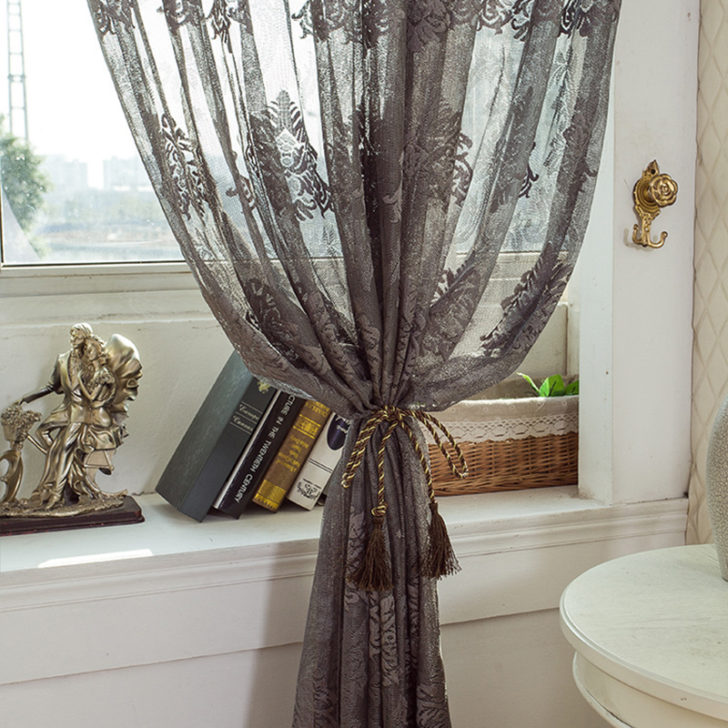 Мерехтливий тюль в залі Сучасний тюль для залу з мерехтливим ефектом, тренди дизайну інтер'єру 2026