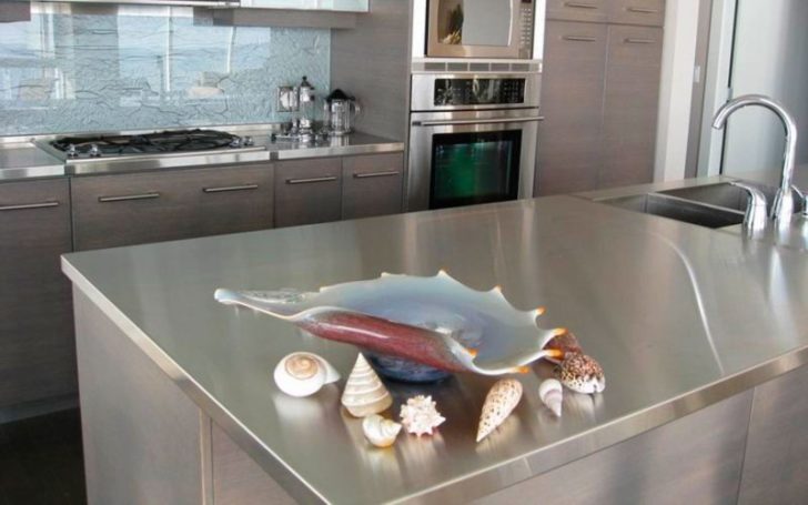 Кольори та Матеріали Кухня 2026: ідеальне поєднання кольорів та матеріалів для створення затишного простору.