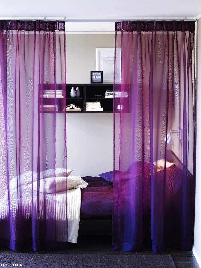 Зонування фіолетовими шторами Зонування спальні фіолетовими шторами: стильний спосіб розділити простір та створити затишок.