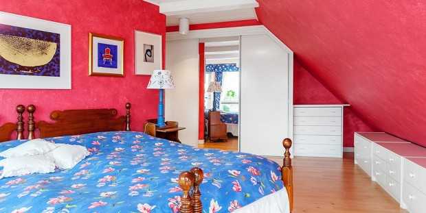 Сучасний скандинавський стиль Сучасний інтер'єр вітальні у скандинавському стилі з яскравими акцентами у 2026.