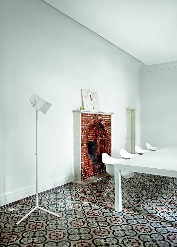 Кіфісія: стиль та автентичність Інтер'єр будинку в Кіфісії: поєднання сучасного мінімалізму та елементів вінтажного дизайну.