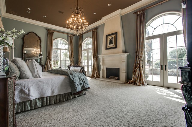 Затишна шоколадна спальня Шоколадна спальня 2026: освітлення, текстиль та штори, що створюють затишок та елегантність