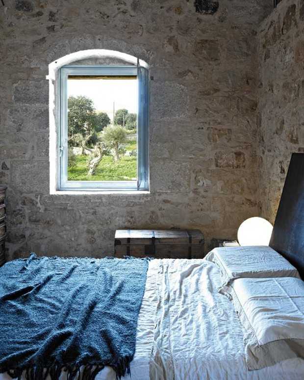 Сицилійський інтер'єр Інтер'єр відреставрованого сицилійського будинку з використанням натуральних матеріалів та рустикального стилю.