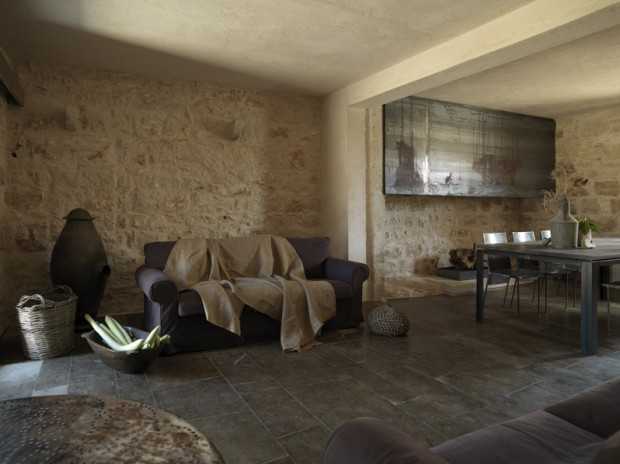 Вечірній басейн Le Edicole Вечірній вигляд на освітлений басейн та резиденцію Le Edicole на Сицилії в 2026.