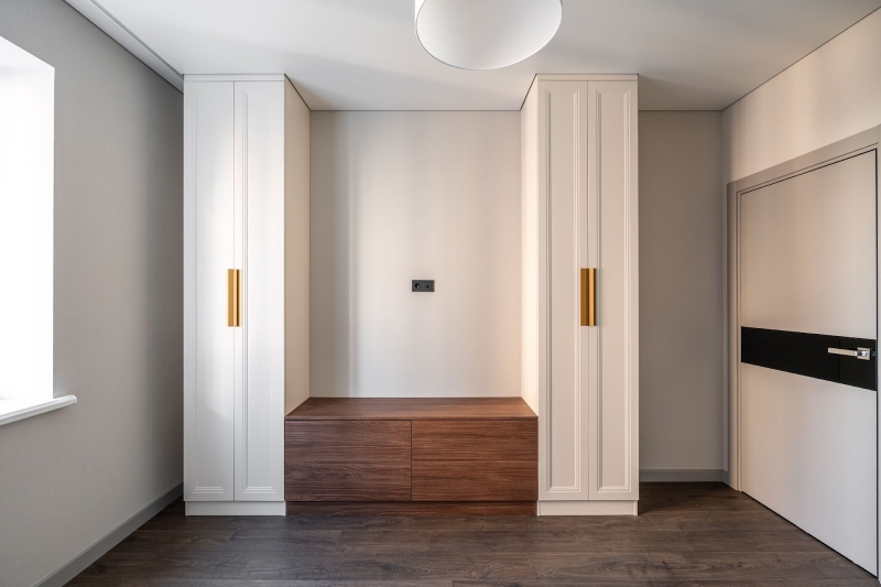 Сучасна класика в спальні Дизайн спальні 2026: сучасна класика в інтер'єрі з використанням нейтральних кольорів.