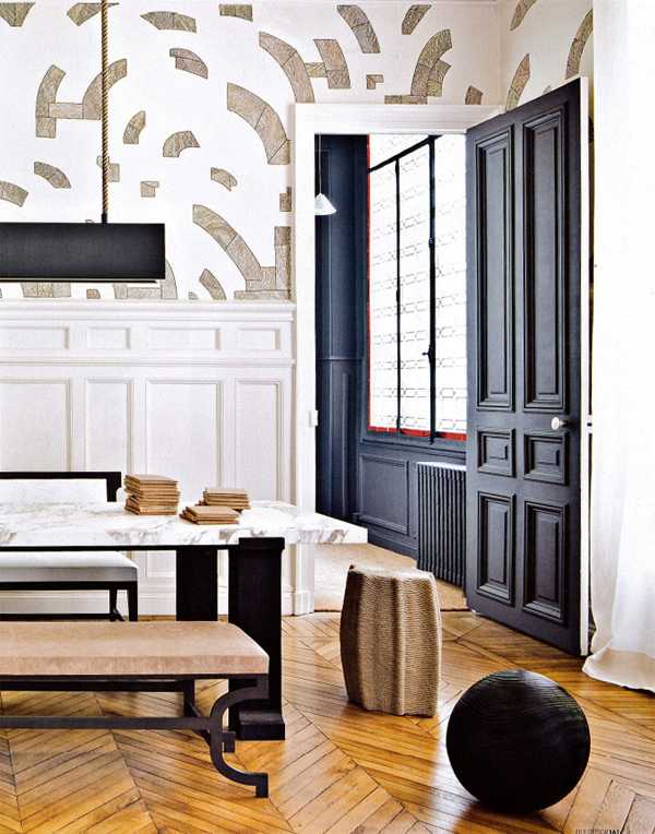 Деталі Критського готелю Деталі еклектичного дизайну в готелі на Криті, Греція: стиль та унікальність.