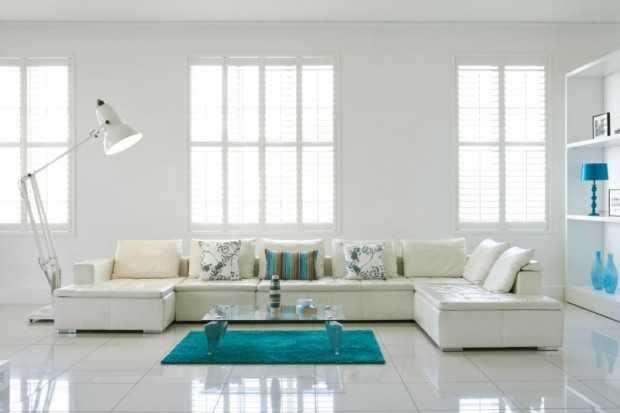 Затишна спальня Світла спальня в мінімалістичному стилі 2026 з кольоровими акцентами від студії «THE ZONE»