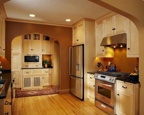 Сучасний дизайн інтер'єру 2026 з використанням теракотового кольору: вітальня в теплих тонах