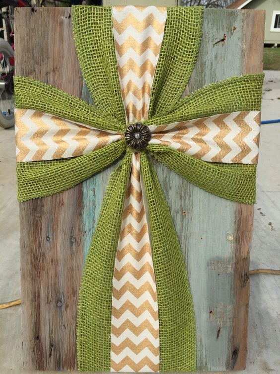 Квіткова оббивка стільця Ідеї декору стільців: оббивка тканиною з квітковим принтом, реставрація стільця.