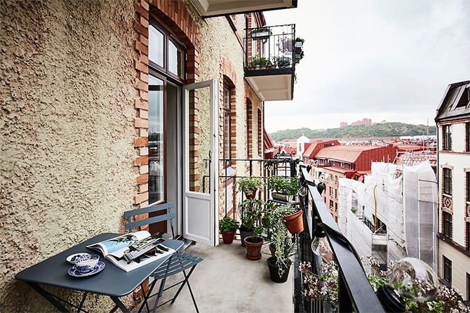 Вид з балкона Гетеборга Захоплюючий вид на місто з балкона маленької квартири в скандинавському стилі 2026