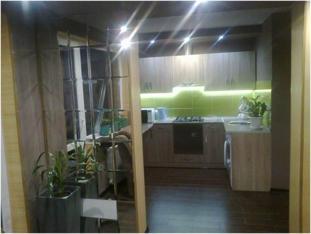 Вдале перепланування кухні Перепланування маленької кухні в хрущовці 2026: дизайн, що розширює простір