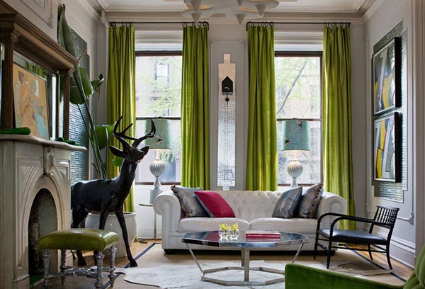 Штори: затишок і стиль Штори в затишному інтер'єрі квартири 2026: елегантний текстиль для комфорту та приватності.