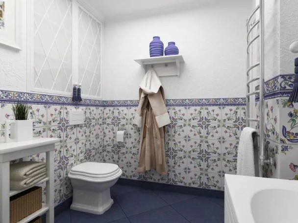 Дзеркало та печворк Креативний дизайн ванної кімнати з дзеркалом та плиткою печворк навколо.