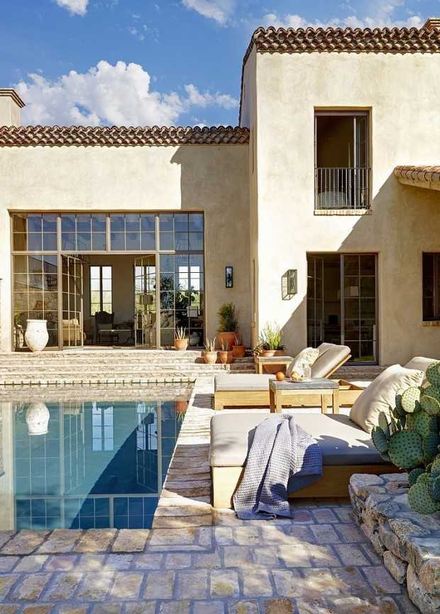 Французький Кантрі Шарм Сучасний еклектичний інтер'єр з елементами французького кантрі для заміського будинку 2026