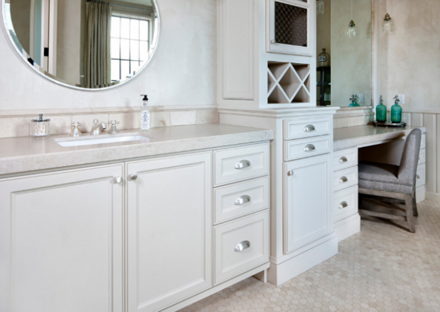 Затишок в деталях Дизайн заміського будинку 2026: рустикальний стиль з використанням дерева та каменю для затишку.