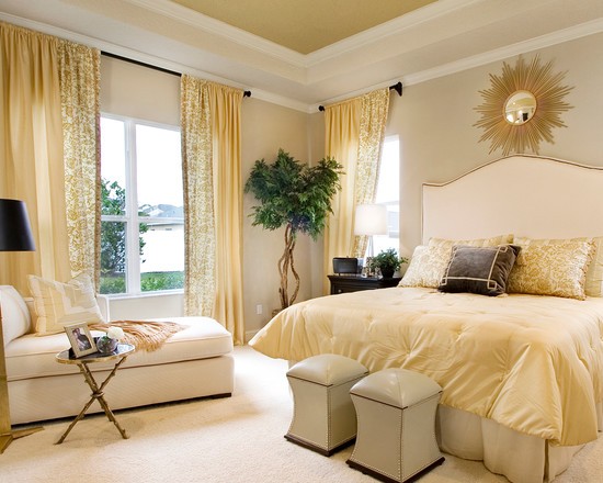 Сонячна золота спальня Ніжна золота спальня 2026 в сонячних тонах для затишного відпочинку.