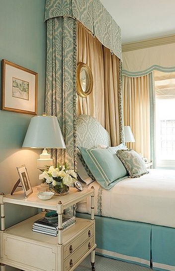 Бароко в золоті Інтер'єр золотої спальні 2026 у стилі бароко: розкіш та велич.